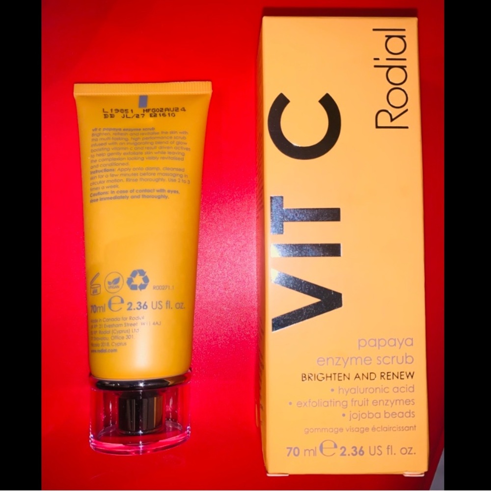 Rodial Vitamin C Papaya Enzyme Scrub - 70 mL - New in Box & Sealed